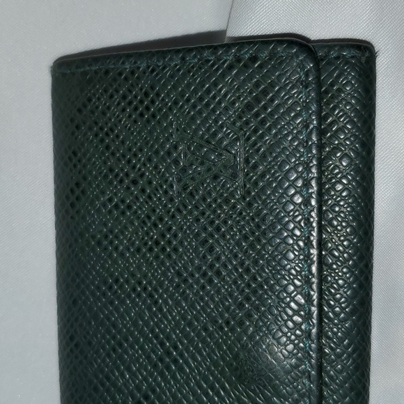 LOUIS VUITTON KEY HOLDER - Picture 3 of 7